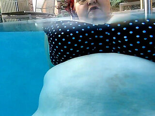 Watch BBW Nurse Vicki Exercise in Pool with Underwater Camera See My