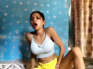 Desi girlfriend masturbatig
