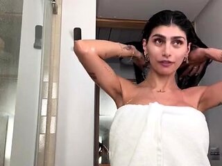 Awesome Teen With Big Boobs Dildo Masturbation