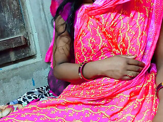 Desi village bhabhi hungry and sucking