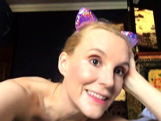 Gorgeous Mature Blonde Solo Masturbation
