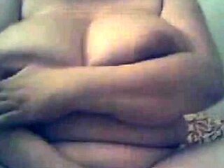 BBW with Big Tits on Webcam Chat