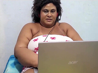 Stepmother Is Seen on the Computer, She Squirts and Takes a Lot of Cum in Her Mouth.