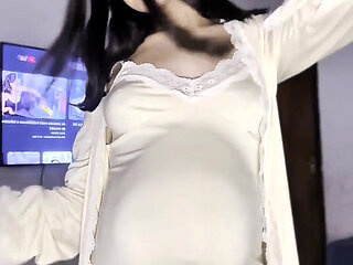 Alice Lima Masturbates Pregnant With Her Massager And Plays With Her Pussy