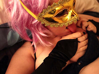 Hot wife has a Homemade mastrubation session