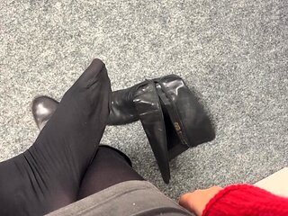 Amateur wild chick solo masturbation