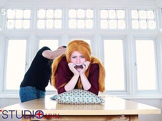 Watch well-proportioned mate's dirt