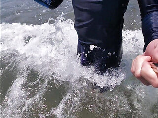Surfer gets erect in his for the pleasure of the people