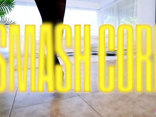 Ivy Ireland loves a good smashcore session! She starts by giving her
