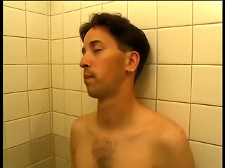 Allysin in Search of the Perfect Facial