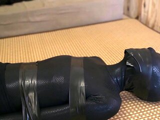 Amateur fetish big booty bitch riding with her bum