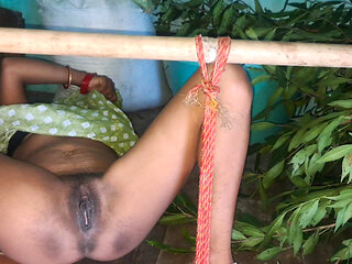 Indian Village Aunty Having Romantic Mms Video Viral