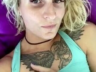 Hottrayne Amateur Masturbation On The Bed