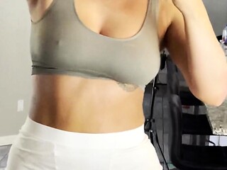 amateur blonde solo webcam