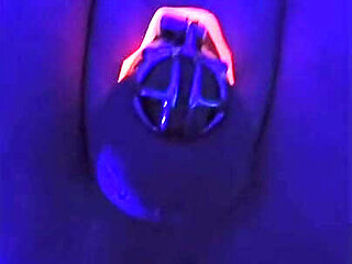 Glow in the Dark Nye Anal Pegging