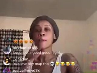 Jodi Couture showing her sexy ass and twerking