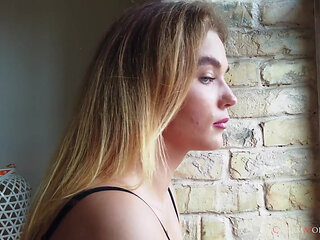 Denise Adorable Pretty Babe in Glamour Video