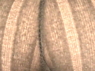 Big Booty Release Stinky Farts