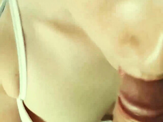College Bith Love to Suck Cock Before Get Fucked
