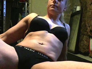 Stretching in Black Set