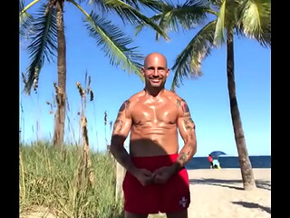 BEACH BODY BRO