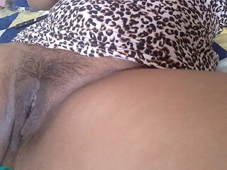 Hot Stepdaughter Sucks on Stepfather's Bed and Is Moaning with Pleasure