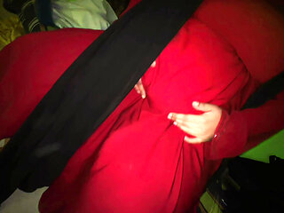 my cousin likes us to fuck while we are alone in her house, BBW arab girl invites her neighbor over and want his big cock