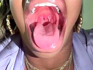 Biiggjuiccyfruit aka biiggjuiccyfruit OnlyFans - One wide
