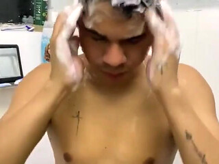 I Was in the Bath and I Got a Roll Leandroandasafe