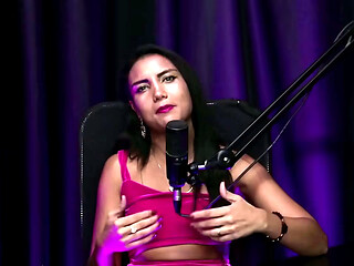 &Eacute_ UMA P0RNSTAR E CRIADORA DE CONTE&Uacute_DO  18, E A PODOLATRIA... - MARCELLA SCHULTZ (MOAI TV)