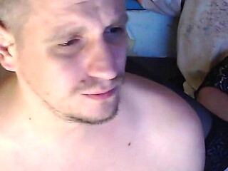 Chubby Girl Takes the Sex Machine While He Kisses Her Mouth