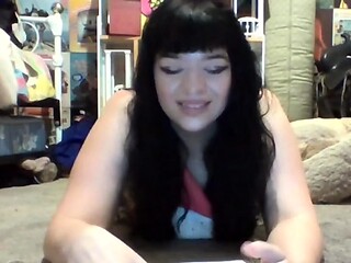 Brunette Couch Webcam Solo Fun Masturbating