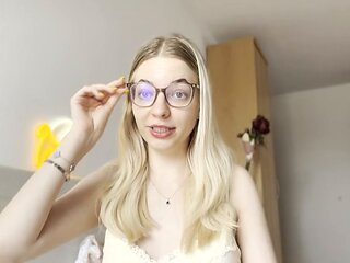 Tips for escaping a tough dominatrix when you're hooked on femdom featuring Goddess Bella Rae