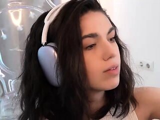 Hottest brunette solo webcam masturbation 2