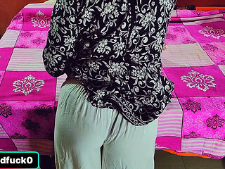 Kacchi Kali Kamwali Ki Chudai Ka Sath Gand Bhi Mari 