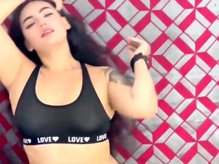 Viral 2026! Exhibitionist Dj Kitty Masturbates in Black Lingerie Until the Floor Is Wet