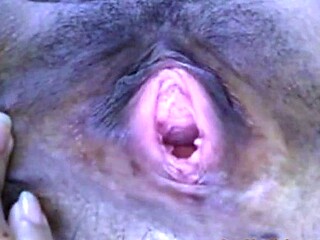Black Girl Masturbates on Webcam