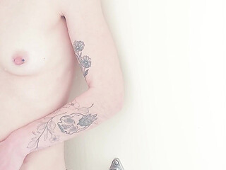 Petite Skinny Girl Shower Bate. Cuming and Orgasms with Toothbrush, Dildo, Shower Head and Fingers!!
