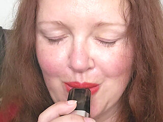 Foggy Lady in Red, vaping