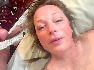 Bonemaiden cums her brains out