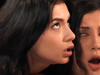 Attractive hottie invite friend to share fat cock and creampie