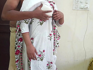 I got a chance to fuck my beautiful when no one was at home village horney girl fuck in clear hindi audio