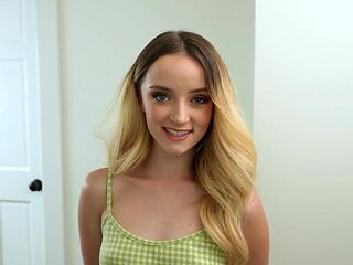 Slutty blonde wants him to put it in her opening