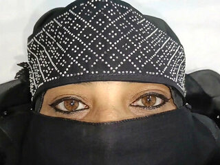 Don't stop, muslim girl was hungry for uncut dick