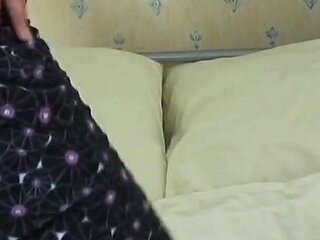 Sexy Housewife Cindy Plays with Her MILF Pussy for You