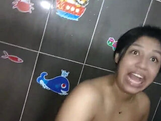 18 year old brunette big saggy tits from New York United States fucking her stepbrother's big dick prooto