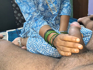 Indian desi couple quick blowjob cum in mouth