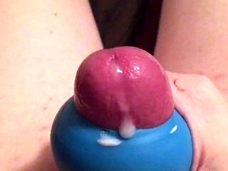 Amateur gay solo masturbation video