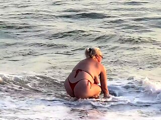 Blonde amateur milf does anal on pov camera 11