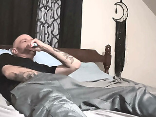 She Saw Me Playing with My Dick and Let Me Cum in Her Fat Pussy!